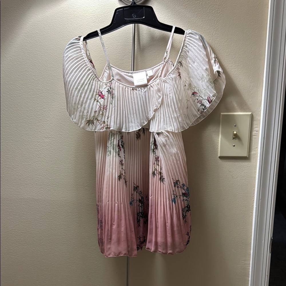 Elegant Pink Floral Pleated Top